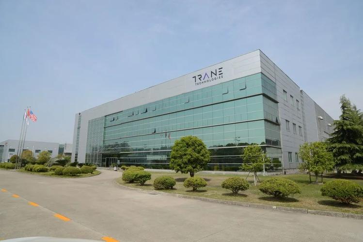 实验室,特灵科技亚太研发中心承担着支持公司全球产品的设计与研发